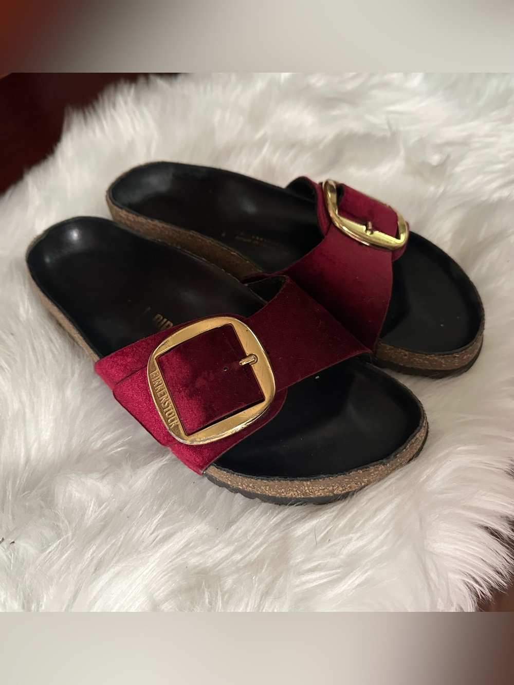 Birkenstock Madrid Big Buckle Velvet Slide Sandals burgundy / wine size EU 40
